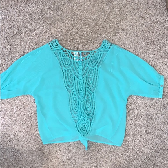 Francesca’s Collection Blouse - Picture 3 of 3